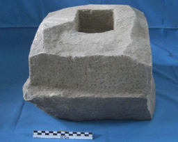 Umpak Batu